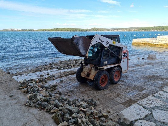 DISPOSIZIONE DELLA SPIAGGIA AL MERCATO CITTADINO