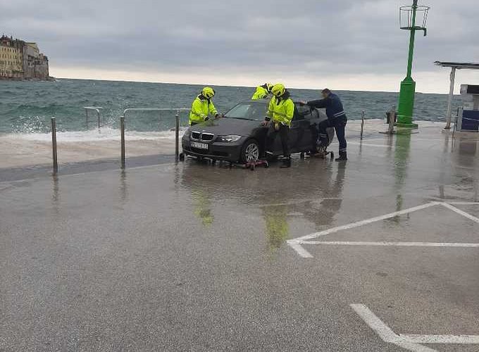 Parkiralište Velika Valdibora