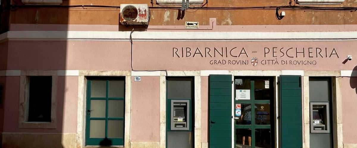 IZMJENJENA DRVENA STOLARIJA