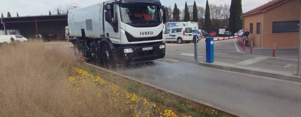 È ENTRATA IN FUNZIONE LA NUOVA SPAZZATRICE